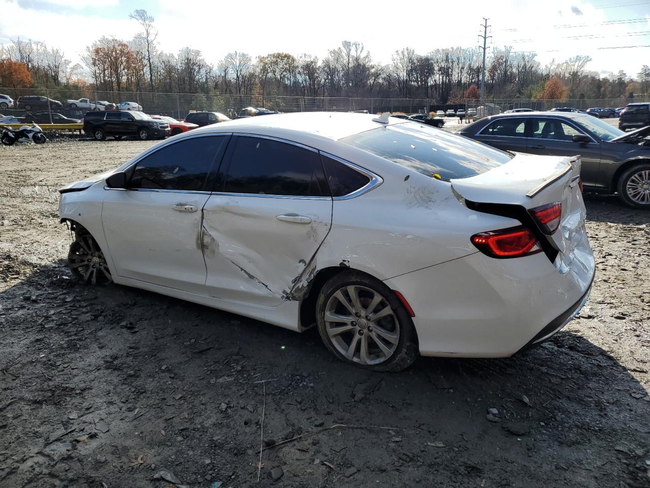 Obraz 2 z 2017 CHRYSLER 200 LIMITED 2017 z VIN 1C3CCCAB4HN507685