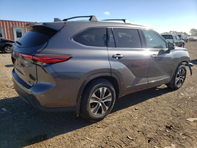 Obraz 3 z 2021 TOYOTA HIGHLANDER XLE 2021 z VIN 5TDGZRBH3MS531210
