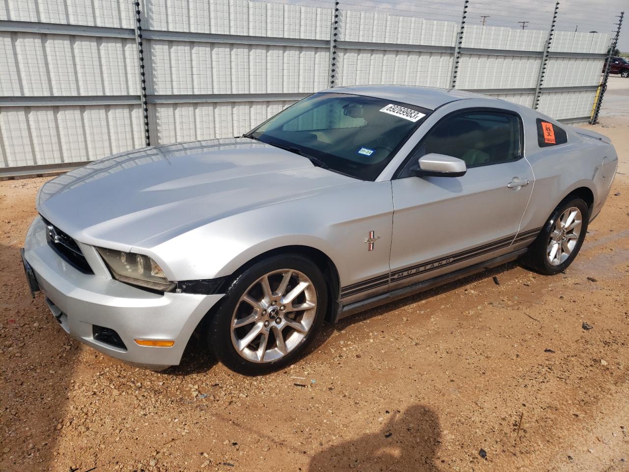 Obraz 2010 FORD MUSTANG  2010