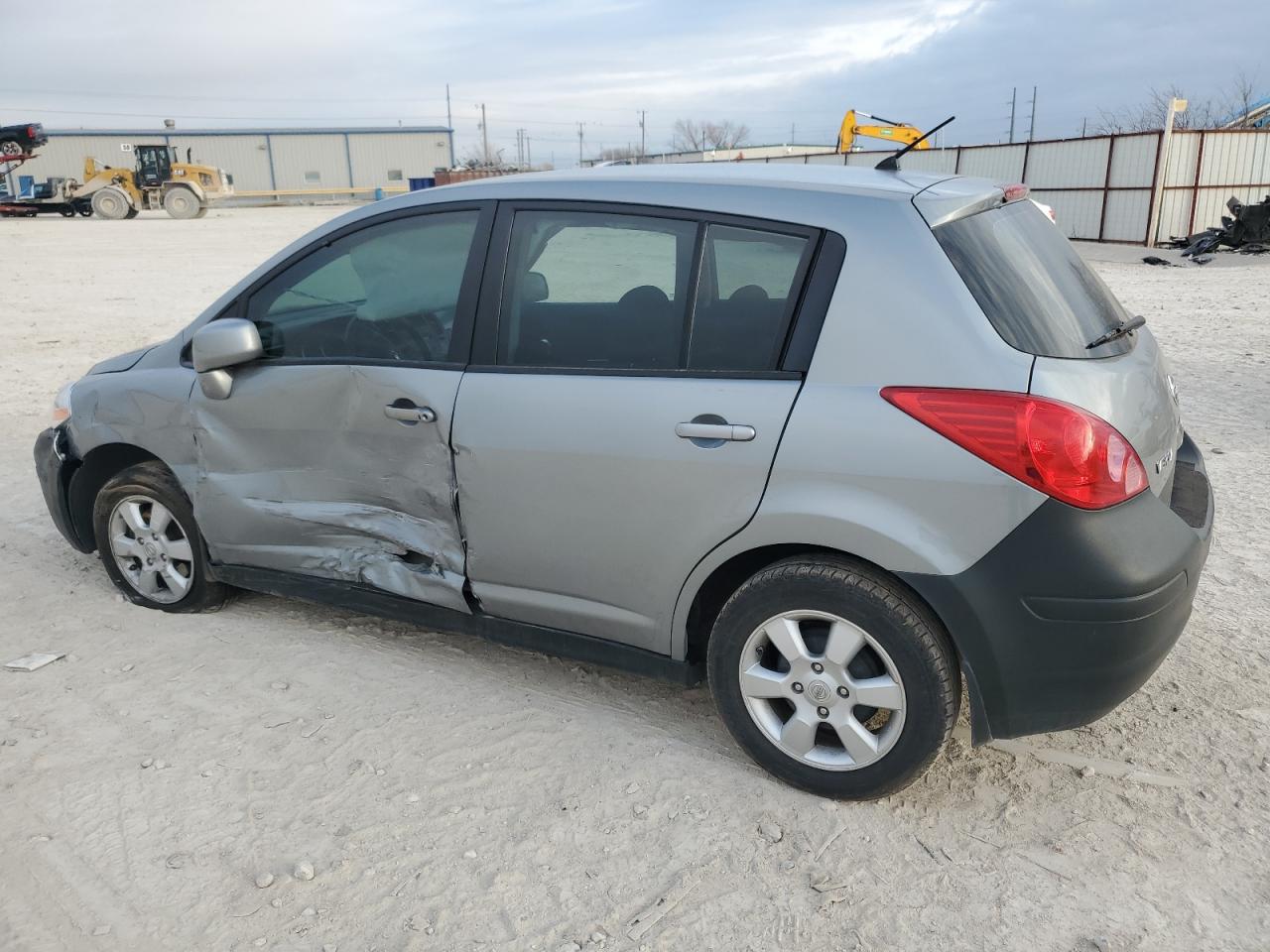 Obraz 2 z 2007 NISSAN VERSA S 2007 z VIN 3N1BC13E17L393441