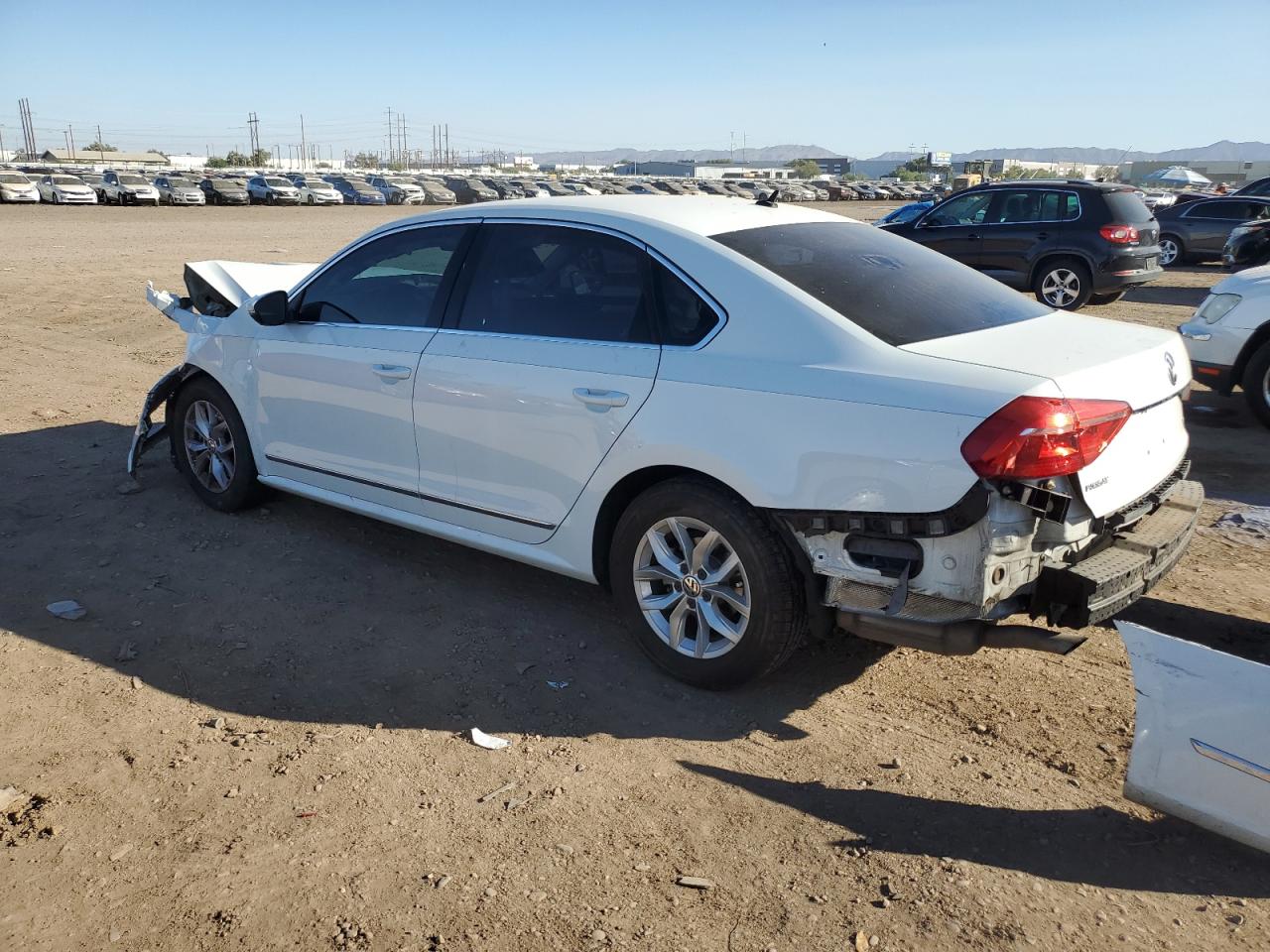 Obraz 2 z 2016 VOLKSWAGEN PASSAT S 2016 z VIN 1VWAT7A34GC058230