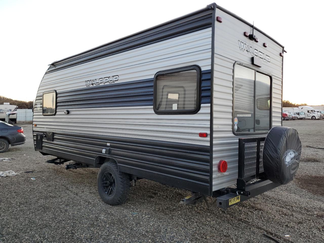 Изображение 3 2021 WILDWOOD WOLF PUP 2021 с VIN 5ZT2CKEC1MY016986