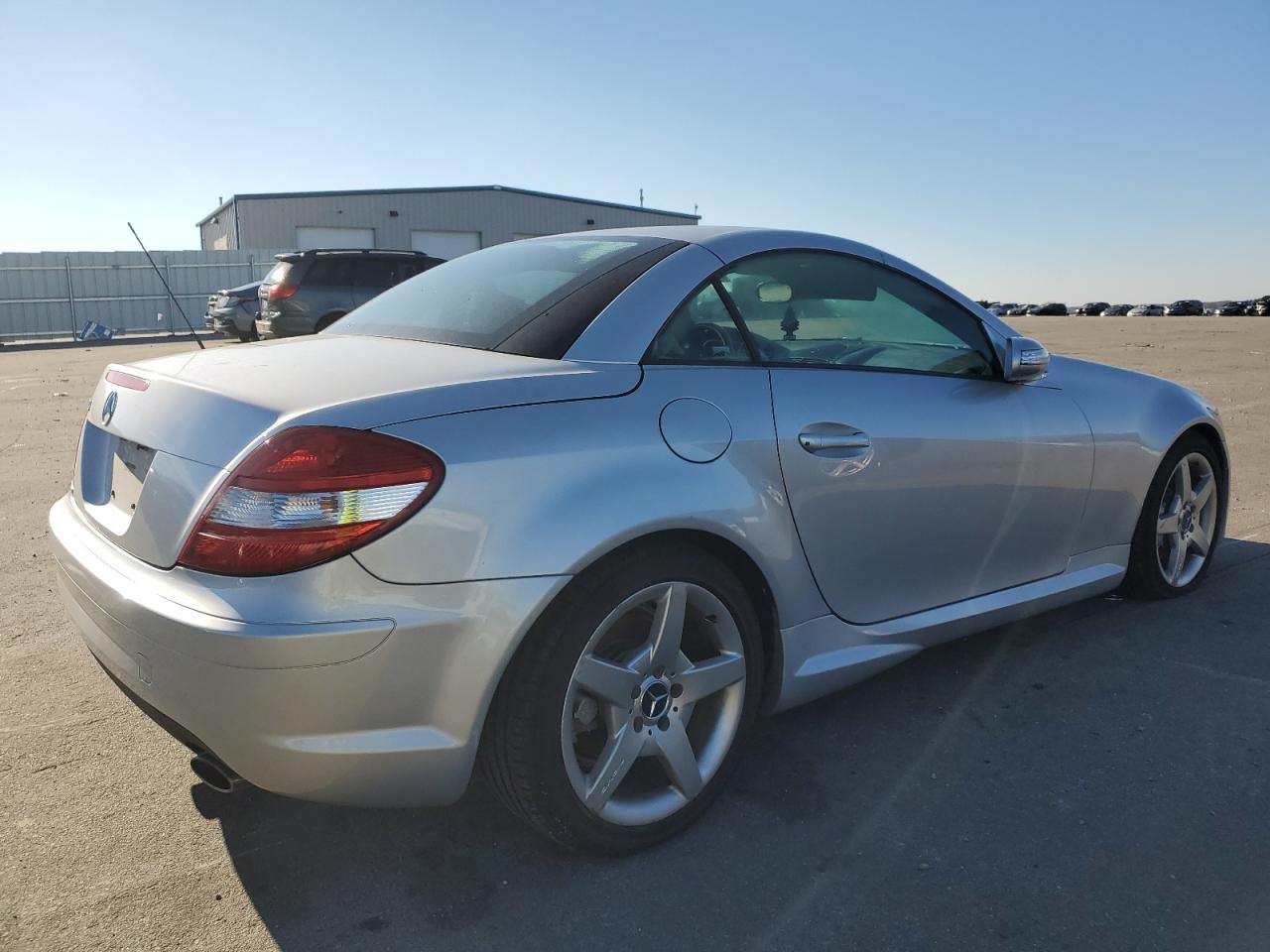 Изображение 3 2005 MERCEDES-BENZ SLK 350 2005 с VIN WDBWK56F85F051262