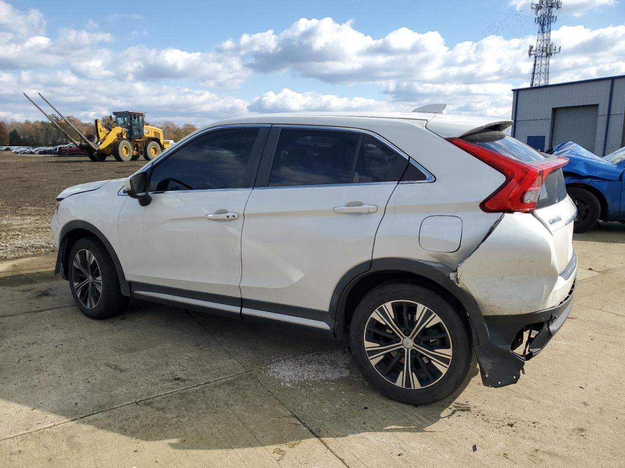 Image 2 of 2018 MITSUBISHI ECLIPSE CROSS SE 2018 with VIN JA4AT5AA5JZ038086