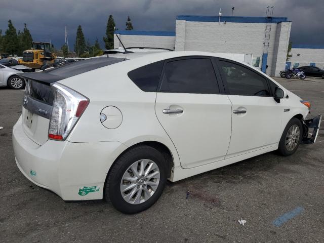 Image 3 of 2013 TOYOTA PRIUS PLUG-IN  2013 with VIN JTDKN3DP1D3045455