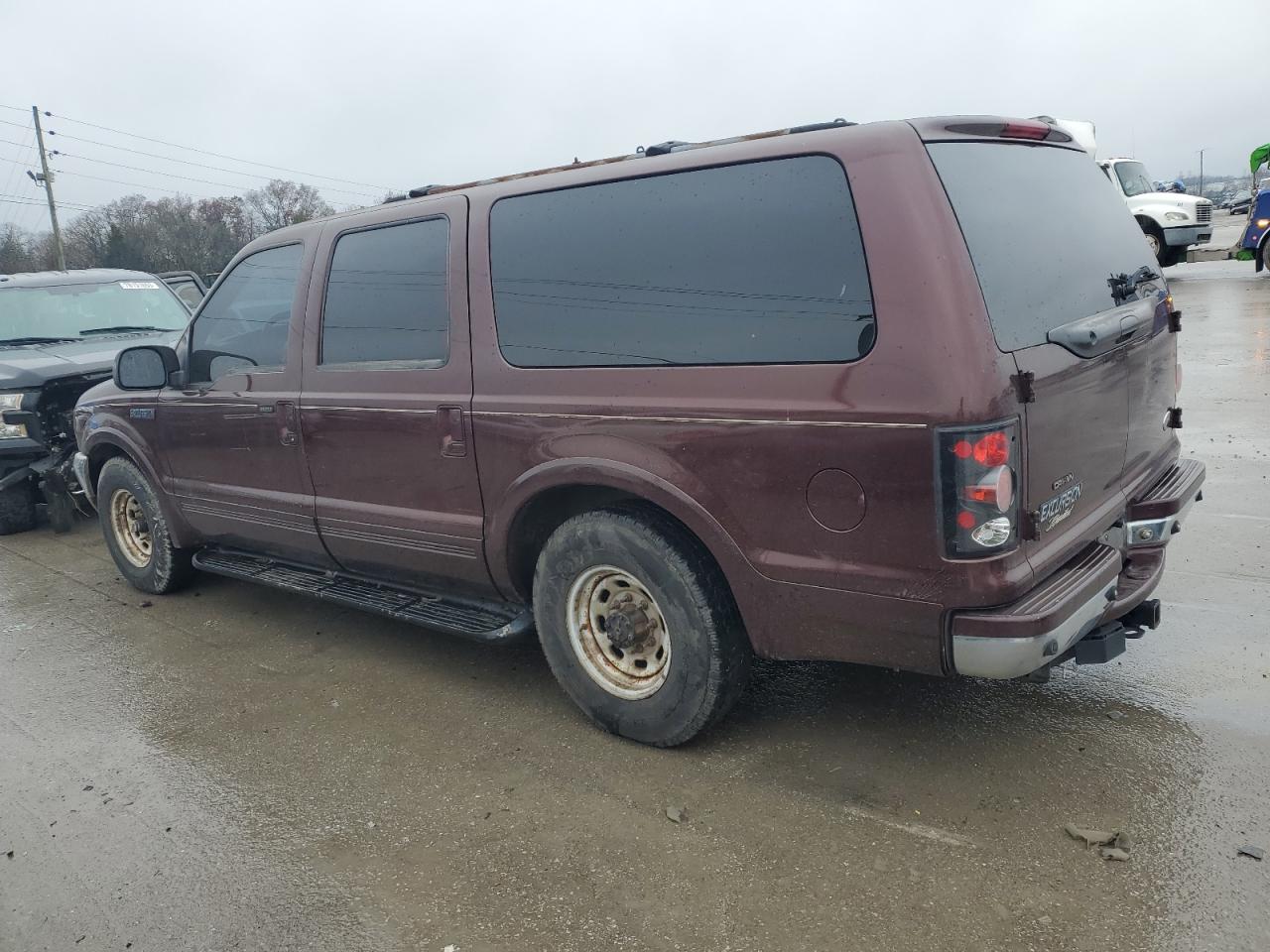 Image 2 of 2000 FORD EXCURSION LIMITED 2000 with VIN 1FMNU42S0YED83884