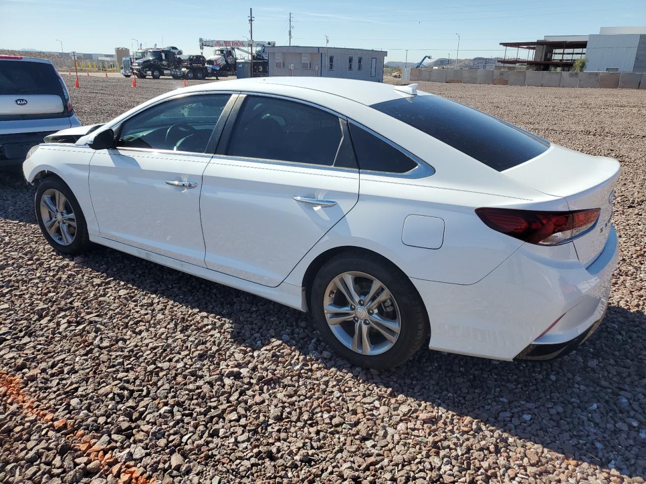 Obraz 2 z 2018 HYUNDAI SONATA SPORT 2018 z VIN 5NPE34AF2JH658088