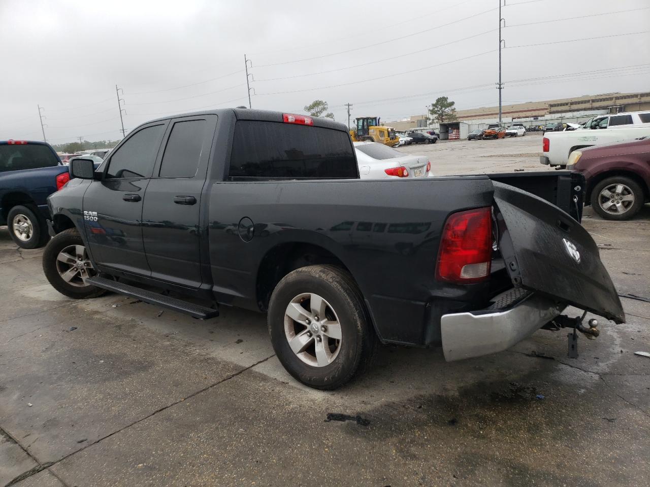 Image 2 of 2018 RAM 1500 ST 2018 with VIN 1C6RR6FG9JS256428