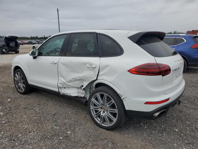 Obraz 2 z 2017 PORSCHE CAYENNE  2017 z VIN WP1AA2A25HKA85851