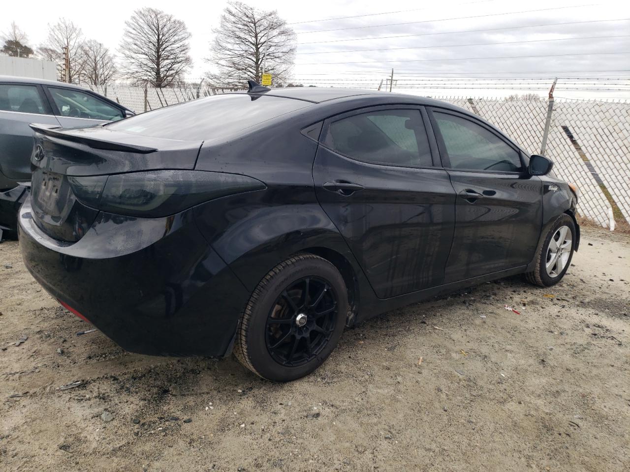 Obraz 3 z 2013 HYUNDAI ELANTRA GLS 2013 z VIN KMHDH4AE7DU666729