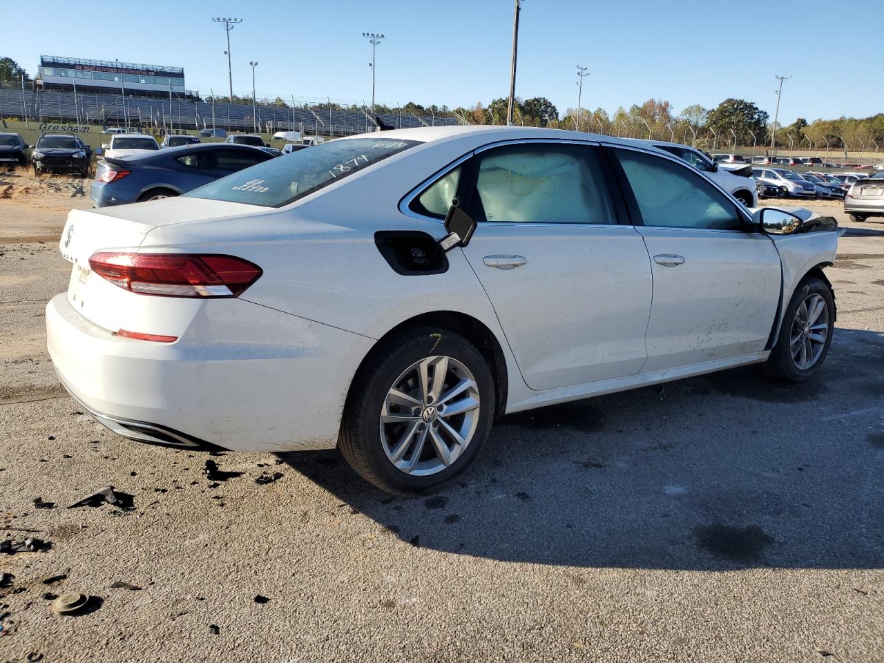 Изображение 3 2020 VOLKSWAGEN PASSAT SE 2020 с VIN 1VWSA7A3XLC001874
