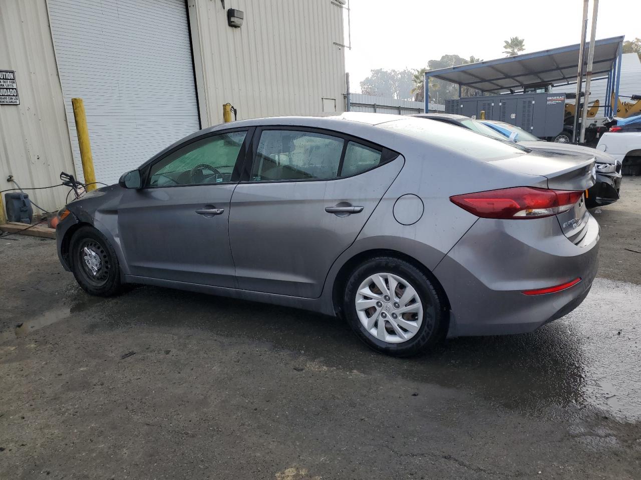 Image 2 of 2018 HYUNDAI ELANTRA SE 2018 with VIN 5NPD74LF4JH353740