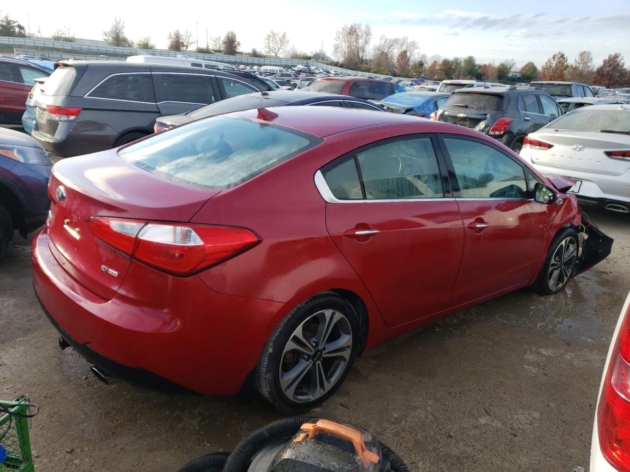 Изображение 3 2015 KIA FORTE EX 2015 с VIN KNAFX4A81F5392853
