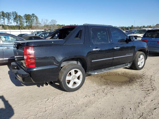 Image 3 of 2013 CHEVROLET AVALANCHE LTZ 2013 with VIN 3GNMCGE07DG232310