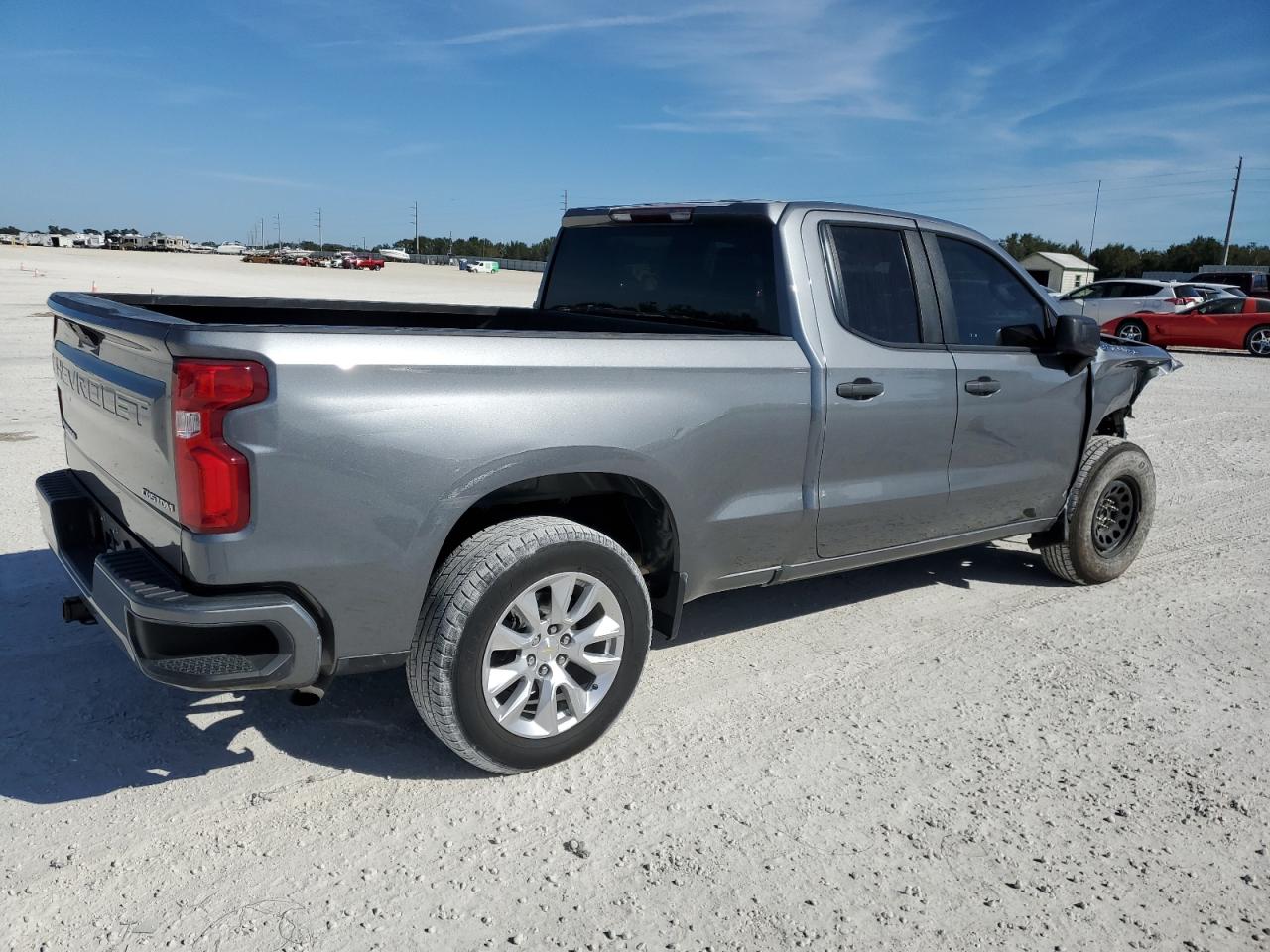 Изображение 3 2021 CHEVROLET SILVERADO C1500 CUSTOM 2021 с VIN 1GCRWBEK0MZ297980