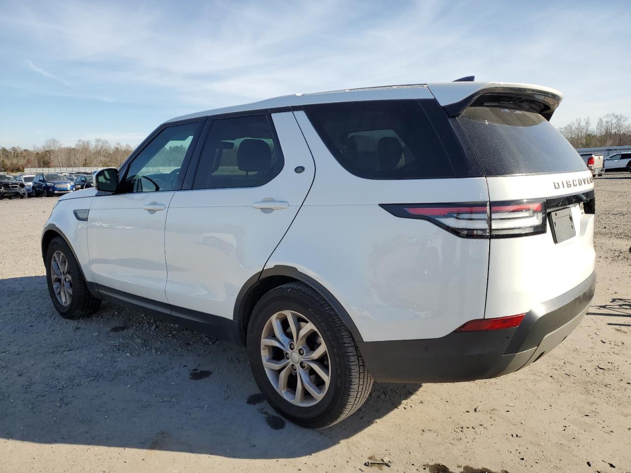 Изображение 2 2017 LAND ROVER DISCOVERY SE 2017 с VIN SALRGBBV1HA028346