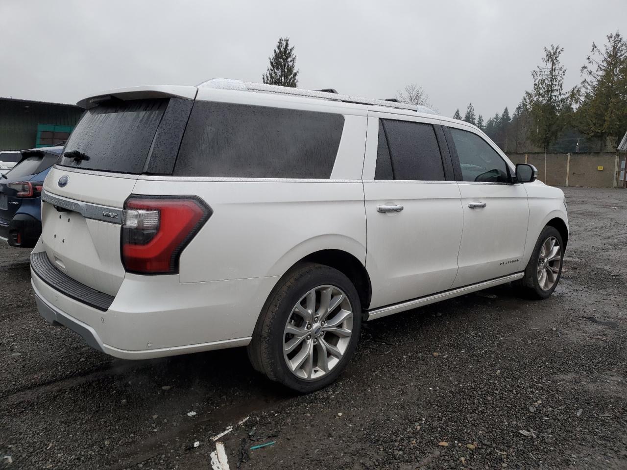 Image 3 of 2019 FORD EXPEDITION MAX PLATINUM 2019 with VIN 1FMJK1MT7KEA23687