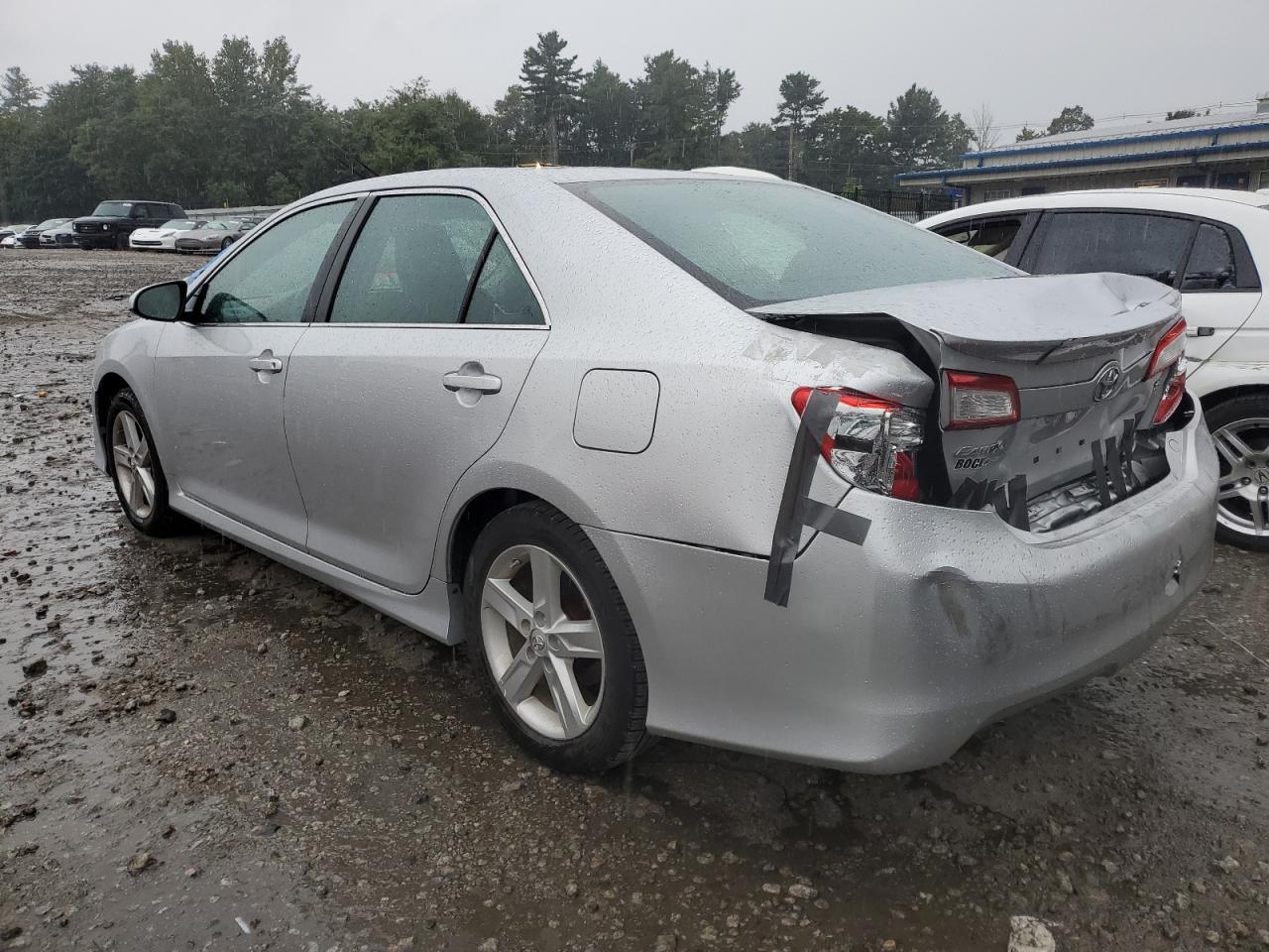 Image 2 of 2014 TOYOTA CAMRY L 2014 with VIN 4T1BF1FK7EU773730
