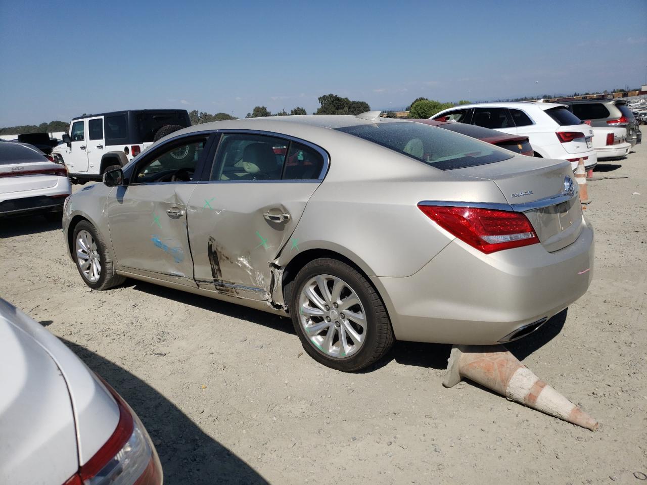 Изображение 2 2015 BUICK LACROSSE  2015 с VIN 1G4GA5G36FF206286