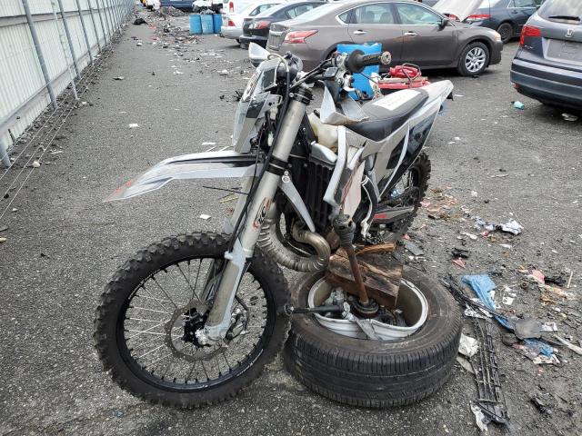 Obraz 2 z 2023 USAC MC 2023 z VIN A2BDR5237PJ024625