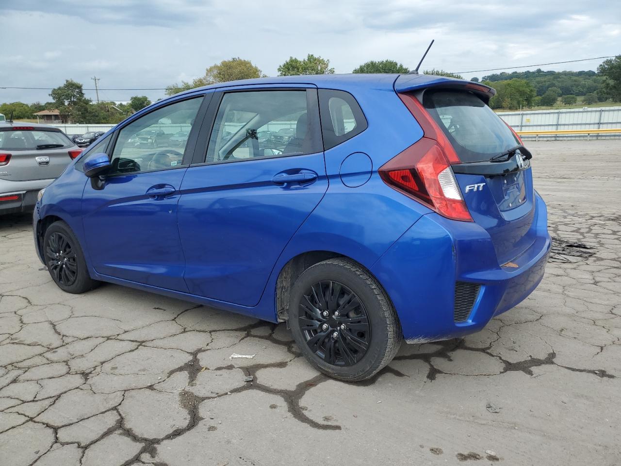 Image 2 of Honda Fit Lx 2015 with VIN 3HGGK5H55FM786701