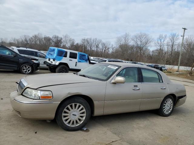 Image 1 of 2005 LINCOLN TOWN CAR SIGNATURE 2005 with VIN 1LNHM81W25Y658514