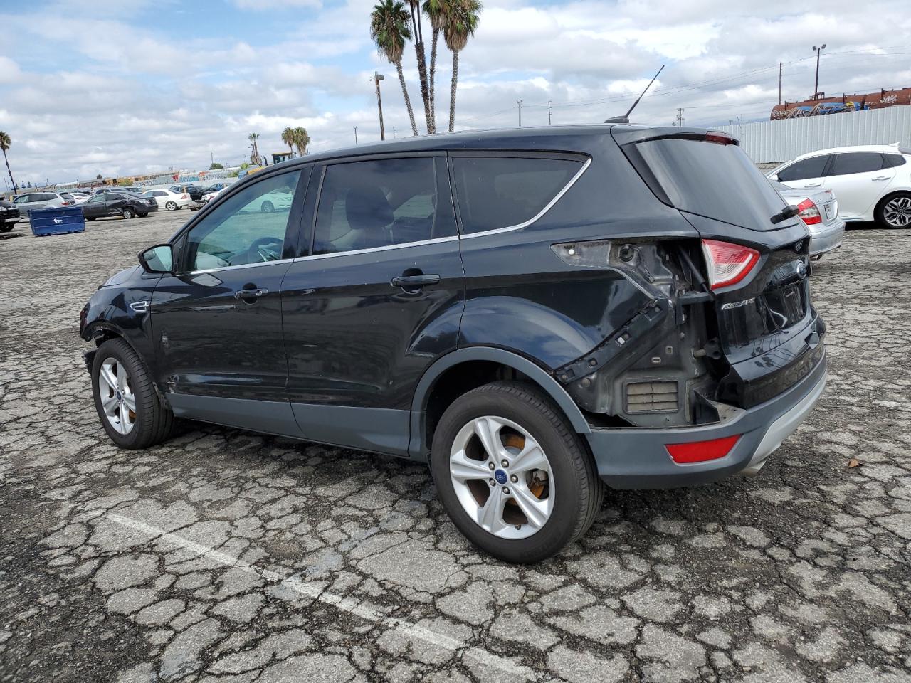 Изображение 2 Ford Escape Se 2015 с VIN 1FMCU0G74FUA48067