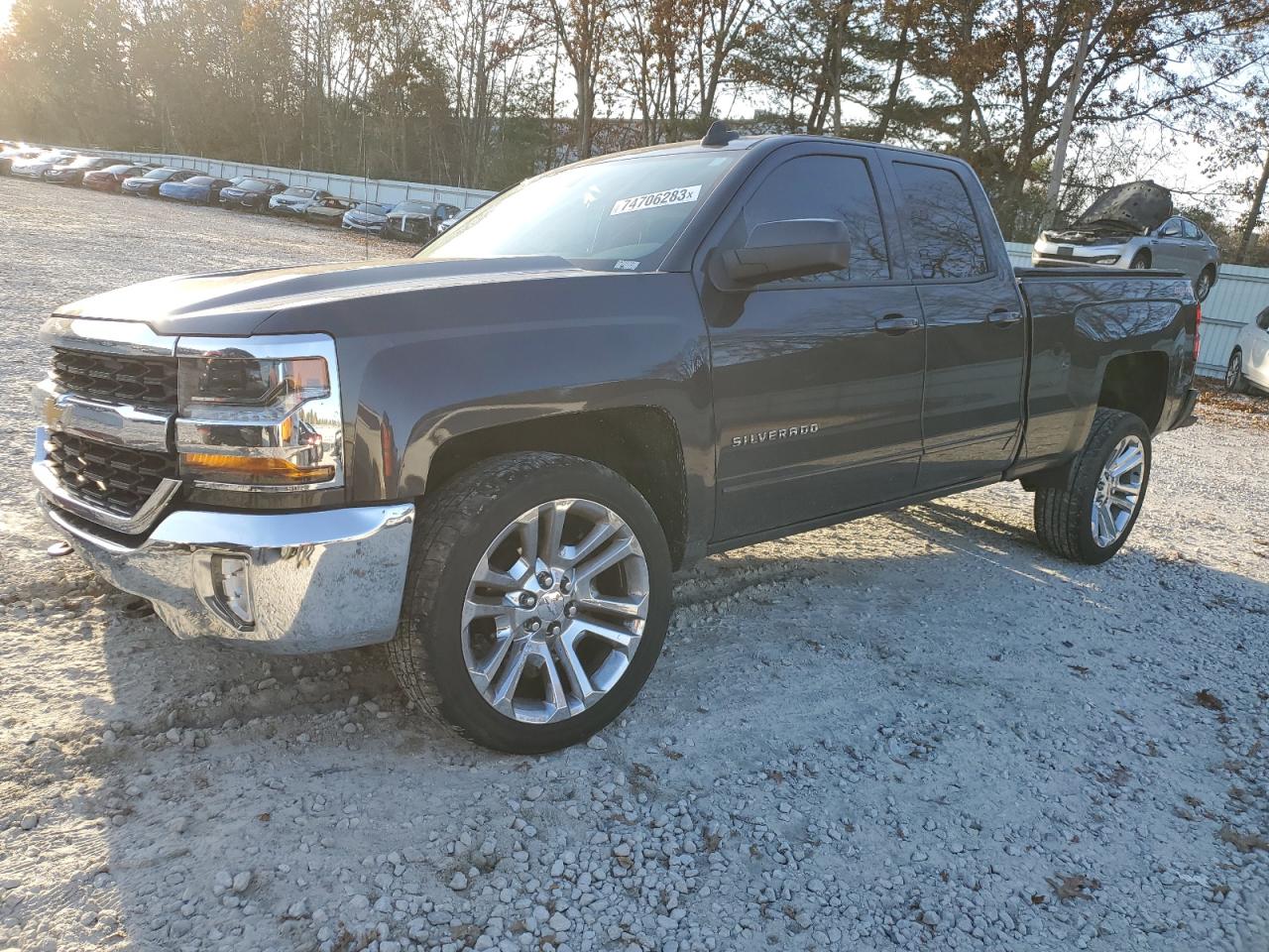 Image 1 of 2016 CHEVROLET SILVERADO K1500 LT 2016 with VIN 1GCVKREC1GZ311207