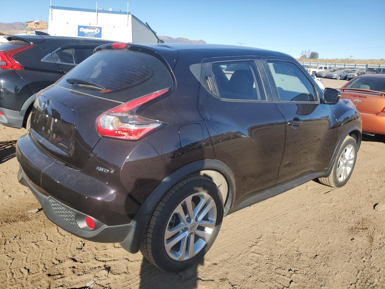 Изображение 3 2015 NISSAN JUKE S 2015 с VIN JN8AF5MV5FT565197