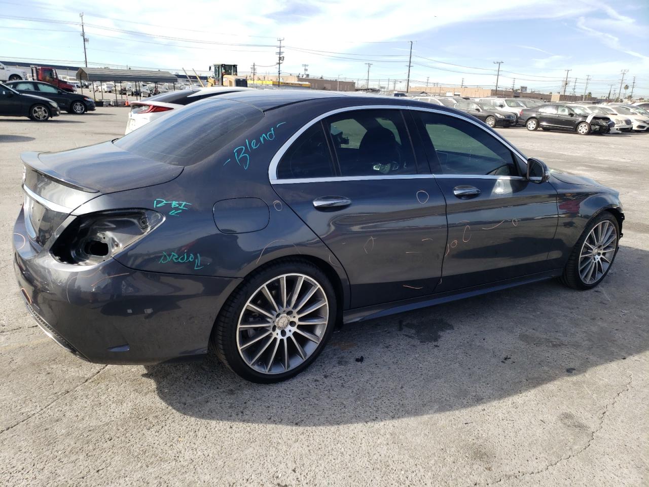 Изображение 3 2016 MERCEDES-BENZ C 300 2016 с VIN 55SWF4JB0GU150166