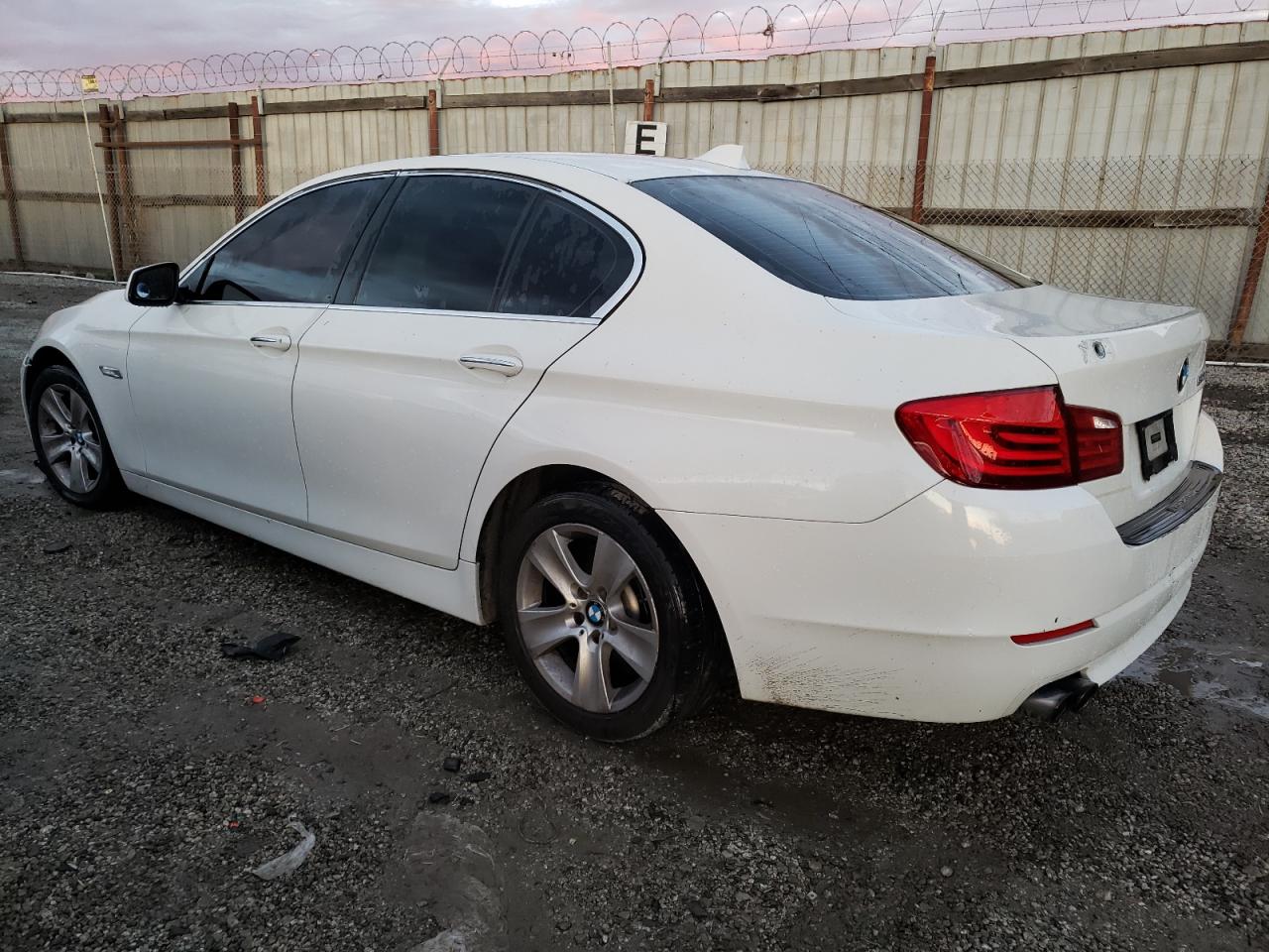 Image 2 of 2013 BMW 528 I 2013 with VIN WBAXG5C50DDY33775