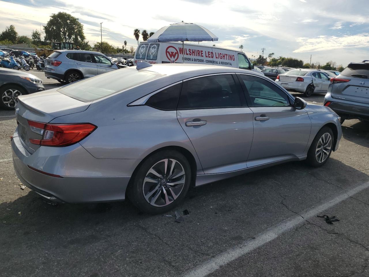 Изображение 3 2020 HONDA ACCORD HYBRID 2020 с VIN 1HGCV3F11LA018474