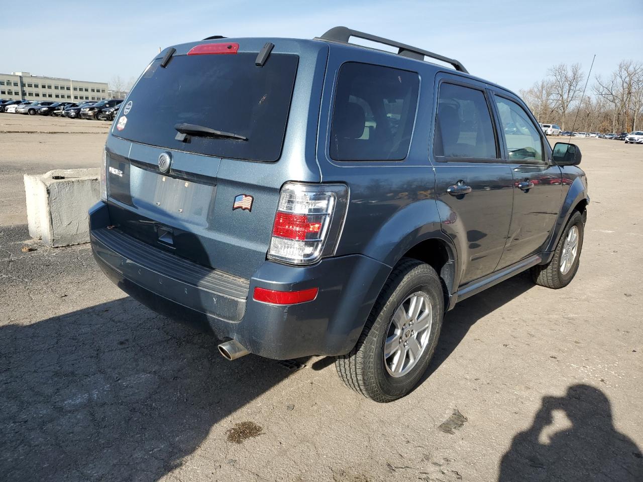 Image 3 of 2010 MERCURY MARINER  2010 with VIN 4M2CN8B79AKJ20628