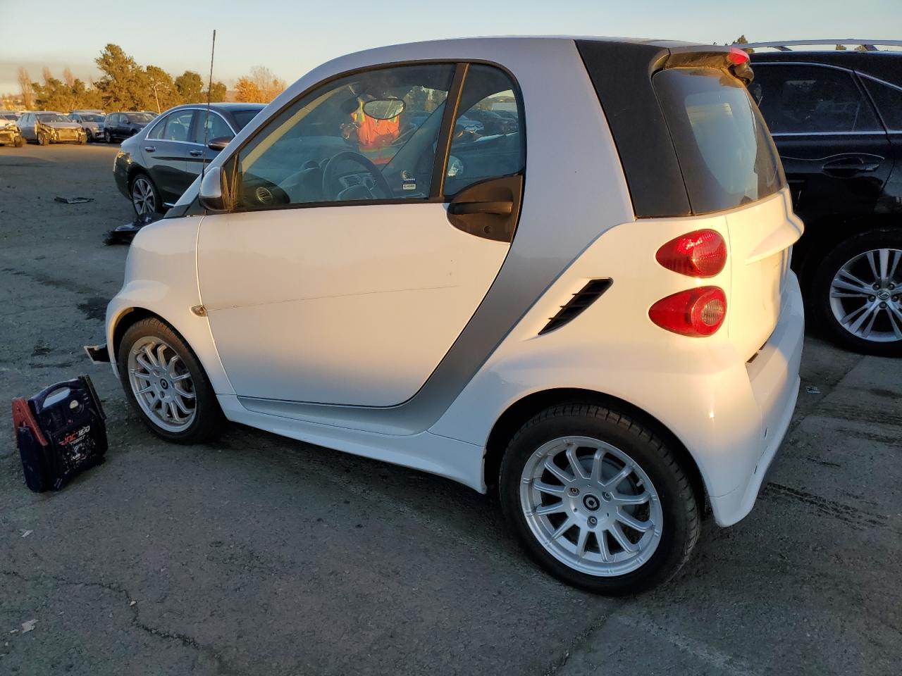 Изображение 2 2014 SMART FORTWO  2014 с VIN WMEEJ9AAXEK731708