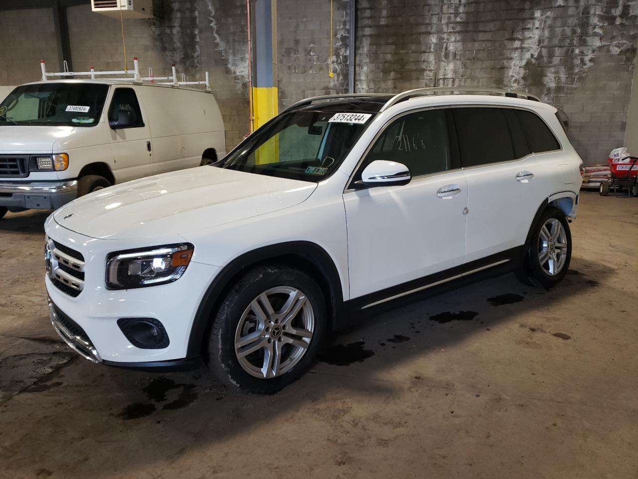 Изображение 1 2021 MERCEDES-BENZ GLB 250 4MATIC 2021 с VIN W1N4M4HB4MW121631