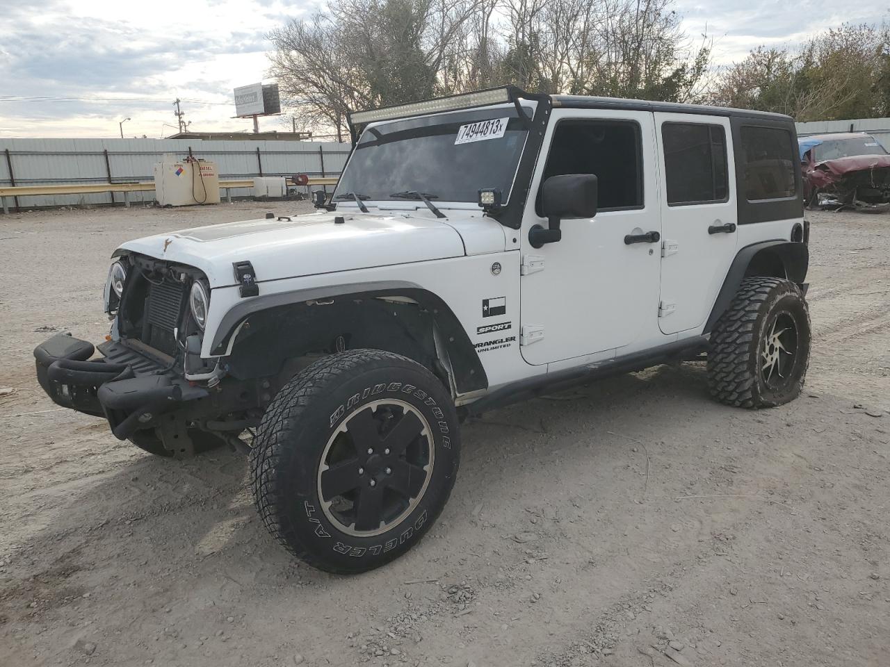 Image 1 of 2015 JEEP WRANGLER UNLIMITED SPORT 2015 with VIN 1C4BJWDG4FL506129