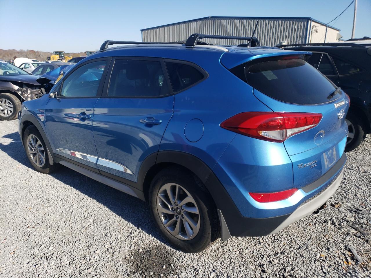 Obraz 2 z 2017 HYUNDAI TUCSON LIMITED 2017 z VIN KM8J3CA25HU422049