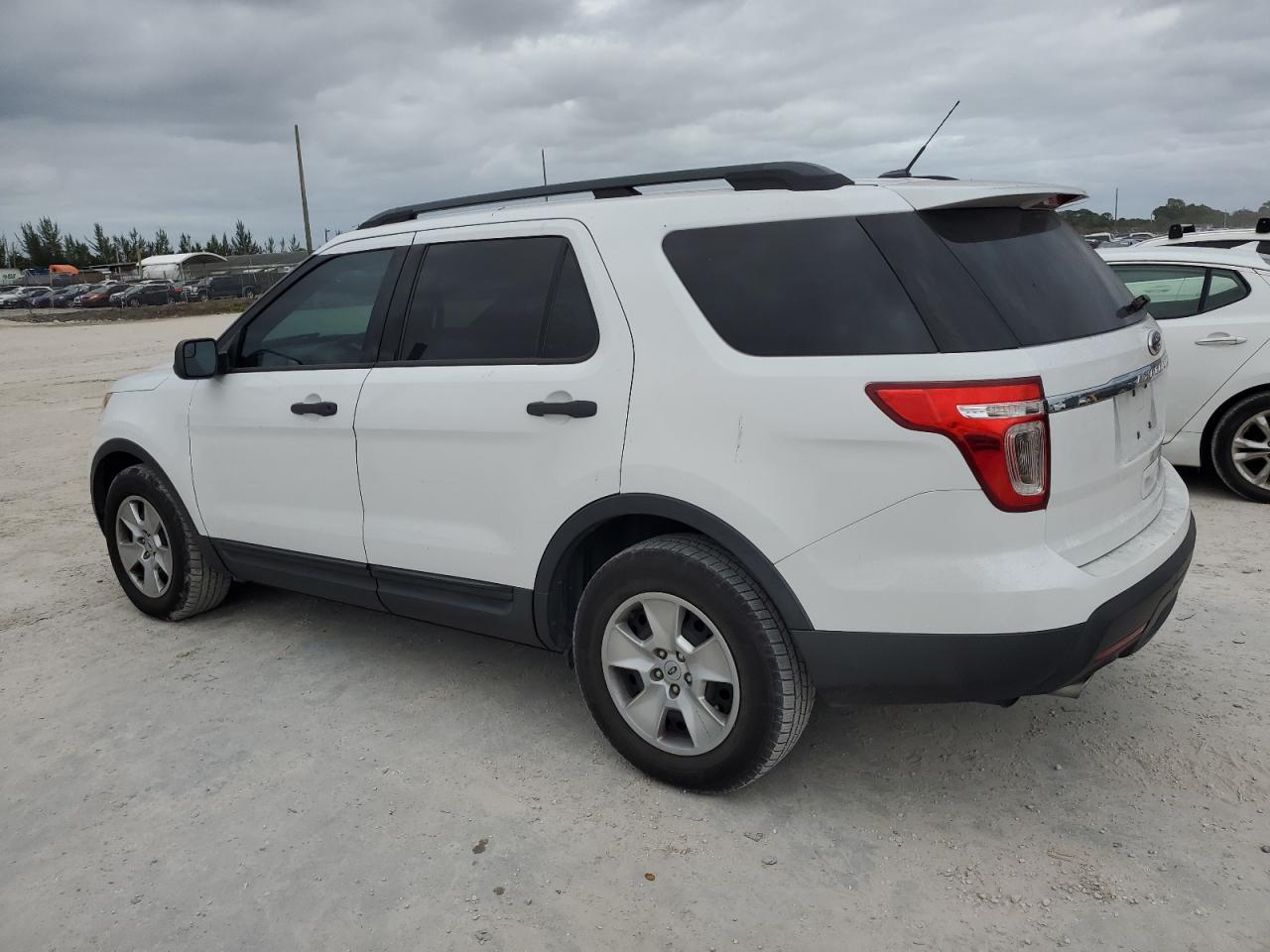 Image 2 of 2013 FORD EXPLORER  2013 with VIN 1FM5K7B83DGC23489