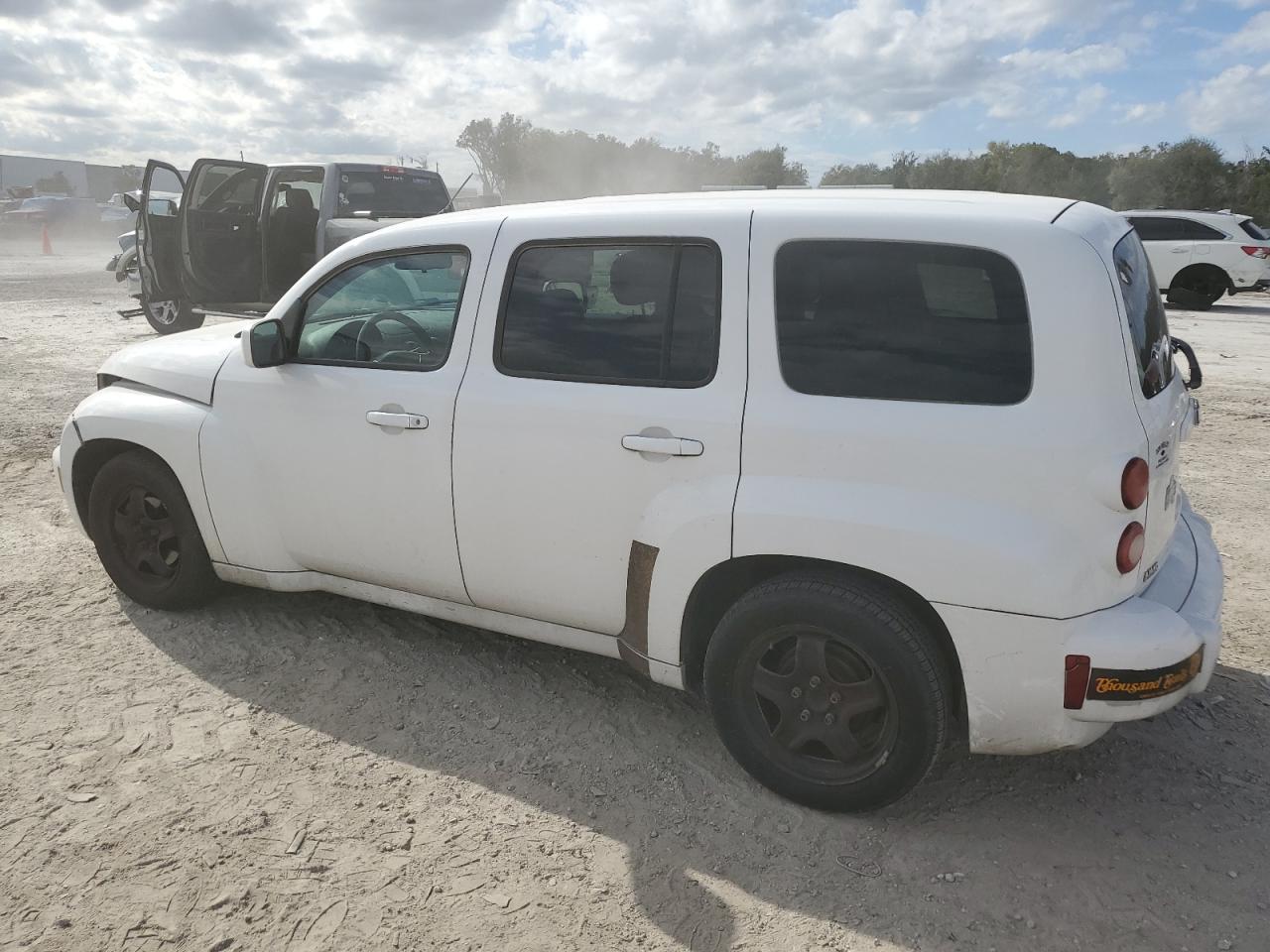 Image 2 of 2011 CHEVROLET HHR LT 2011 with VIN 3GNBABFW2BS619344