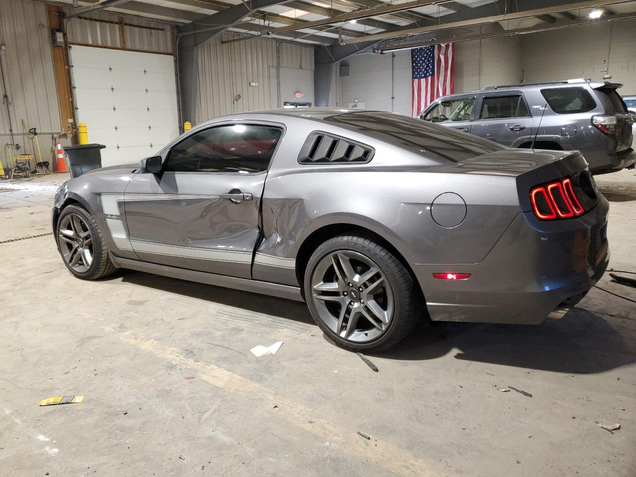 Image 2 of 2013 FORD MUSTANG  2013 with VIN 1ZVBP8AM6D5208295