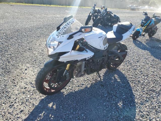 Изображение 2 2017 SUZUKI GSX-R600  2017 с VIN JS1GN7FA4H2101402