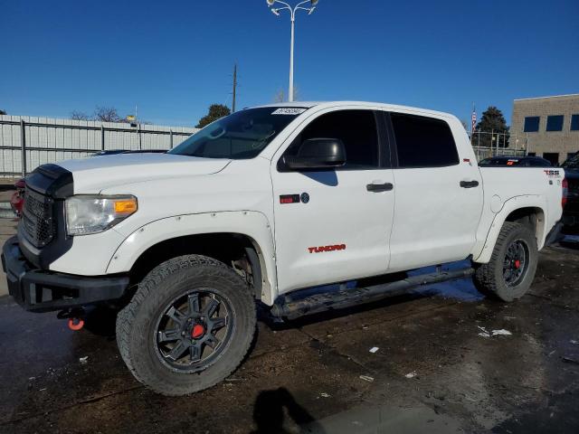 Изображение 1 2016 TOYOTA TUNDRA CREWMAX SR5 2016 с VIN 5TFDW5F11GX524630