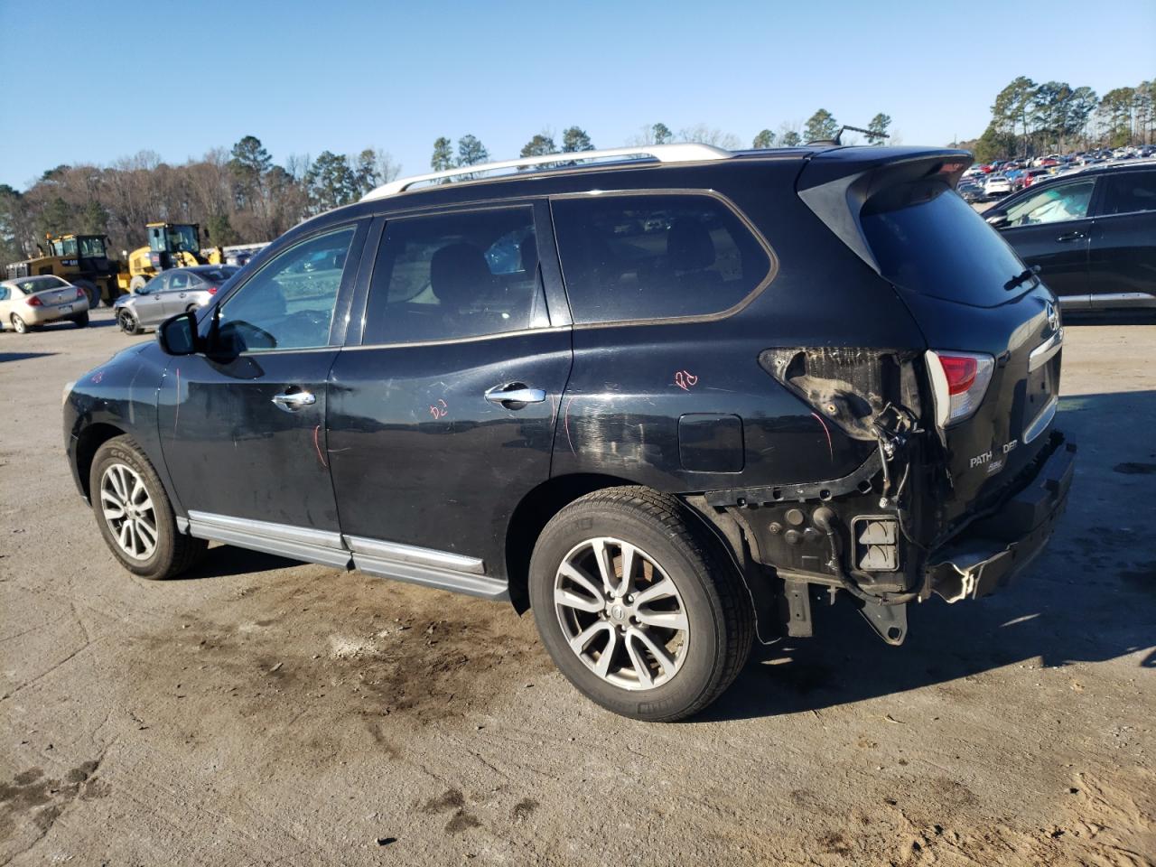 Image 2 of 2013 NISSAN PATHFINDER S 2013 with VIN 5N1AR2MN3DC682738