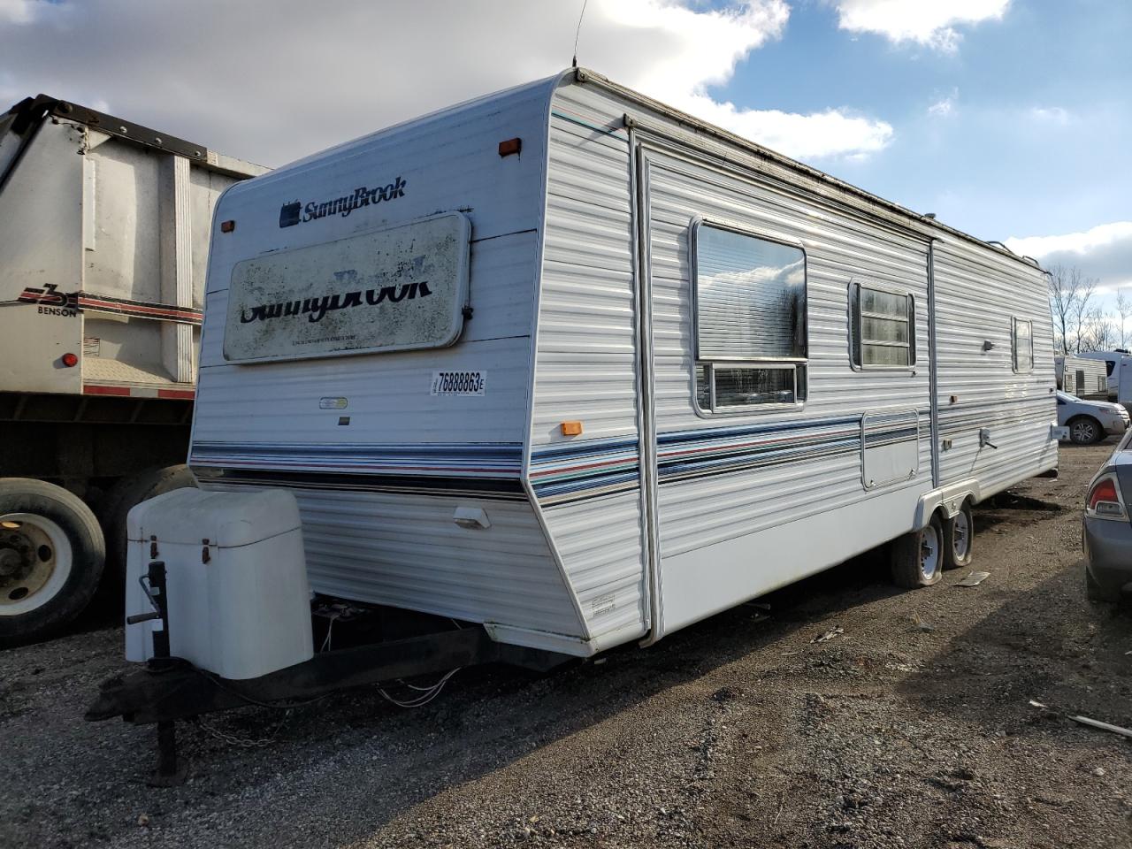 Obraz 2 z 2001 SUN TRAILER 2001 z VIN 4UBAS0R2411C24237