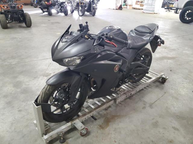Obraz 2 z 2015 Yamaha YZFR3 2015 z VIN MH3RH06Y1FK002318