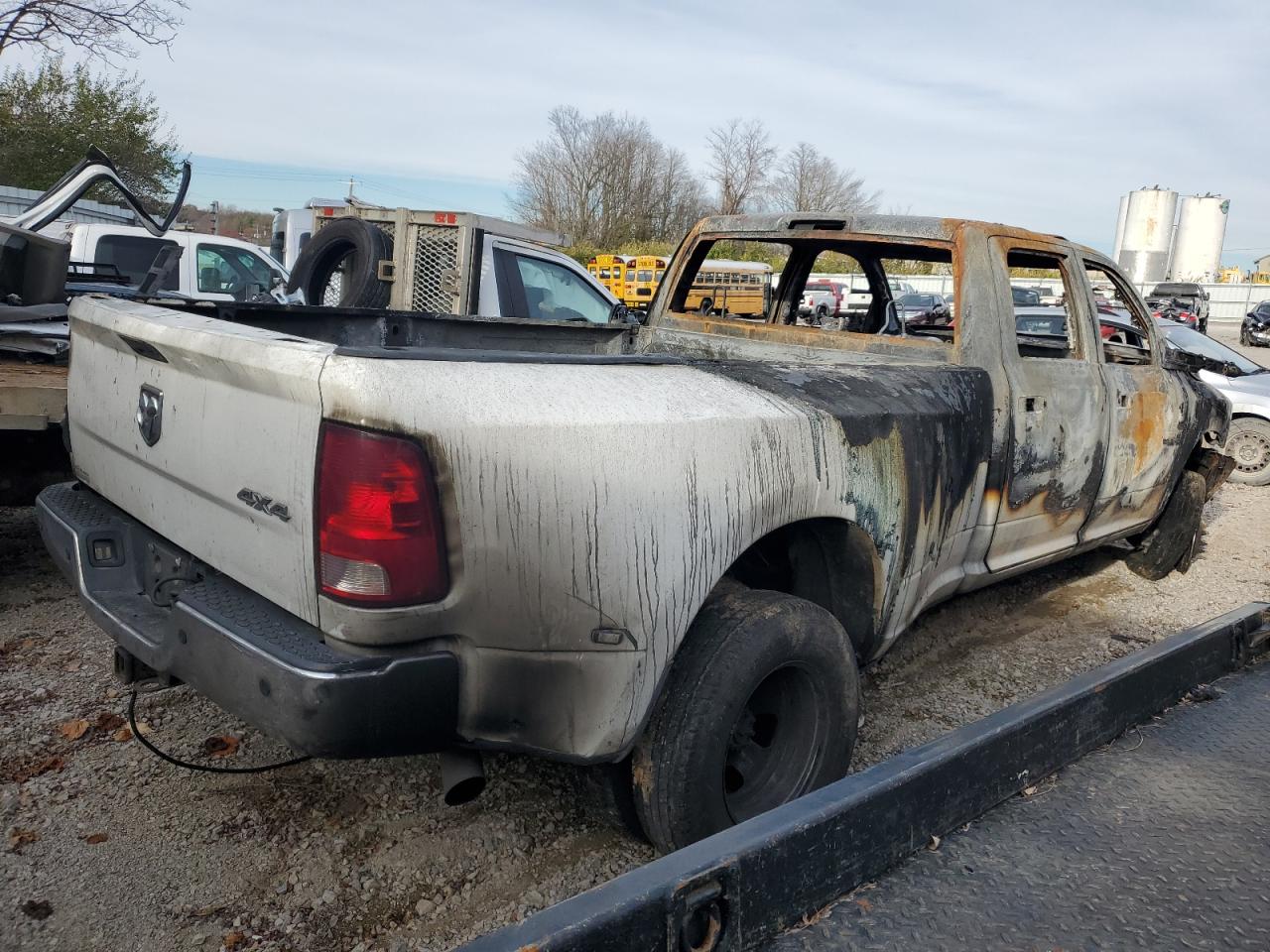 Image 3 of 2017 RAM 3500 ST 2017 with VIN 3C63RRGL8HG775510