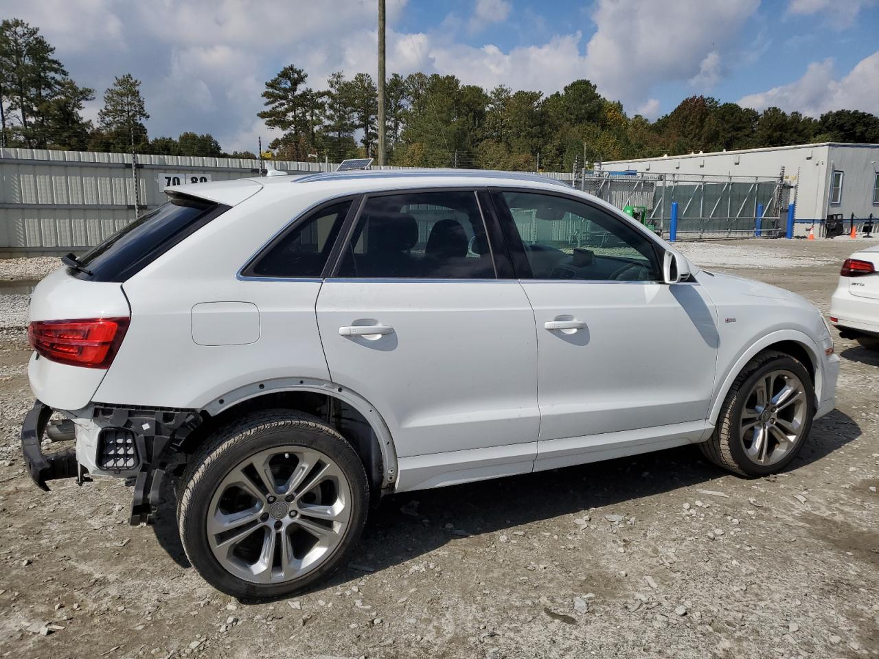Изображение 3 2018 AUDI Q3 PREMIUM PLUS 2018 с VIN WA1HCCFS9JR025071