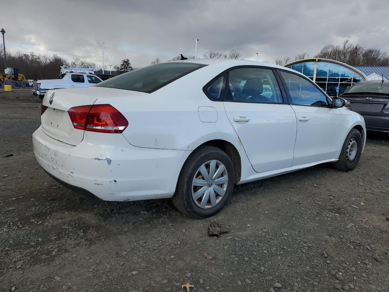 Изображение 3 2012 VOLKSWAGEN PASSAT S 2012 с VIN 1VWAP7A32CC083416