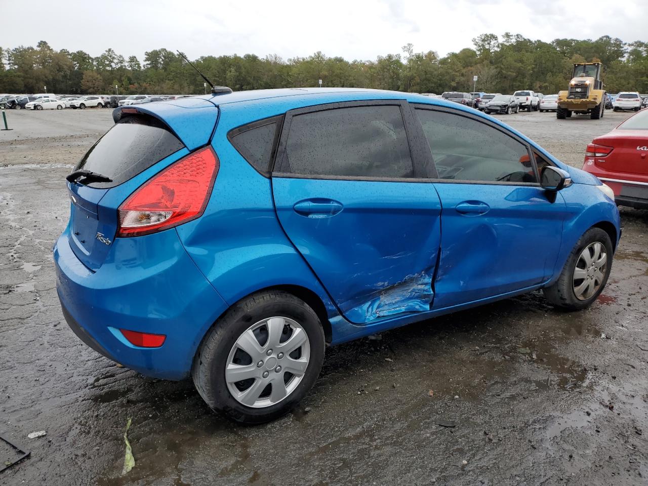 Image 3 of 2013 FORD FIESTA SE 2013 with VIN 3FADP4EJ5DM164472