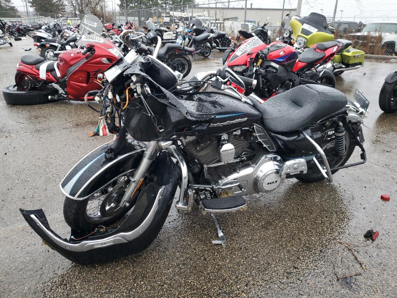 Изображение 2 2013 HARLEY-DAVIDSON FLTRU ROAD GLIDE ULTRA 2013 с VIN 1HD1KGM15DB650140